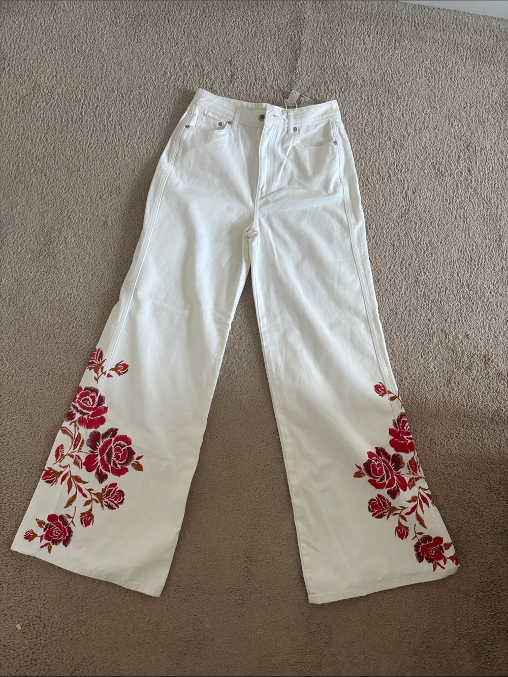 Oxo White Wide-Leg Jeans with Red Rose Embroidery